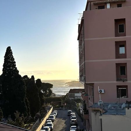 Suite A 1 Minuto Dalla Spiaggia A Piedi - Sanremo Bagian luar foto